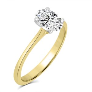 Oval diamond in fine gold