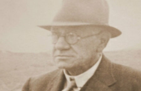 fred-passes-f-j-malcom