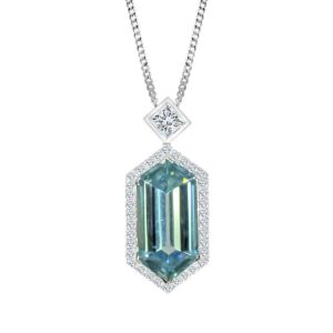 Aquamarine and diamond pendant