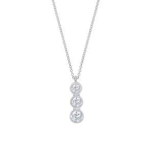 Three stone diamond pendant 0.55ct