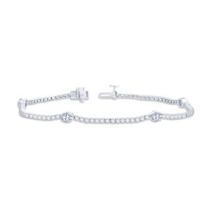 Diamond bracelet with "intermittent ovals"